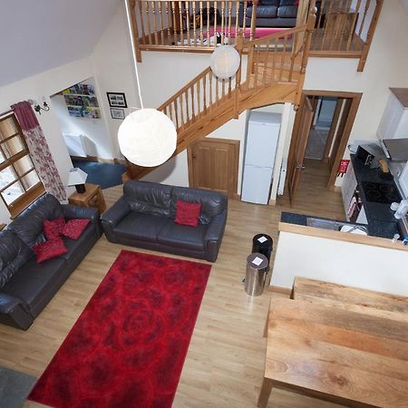 Honeysuckle Cottage At Williamscraig Holiday Cottages リンリスゴー エクステリア 写真