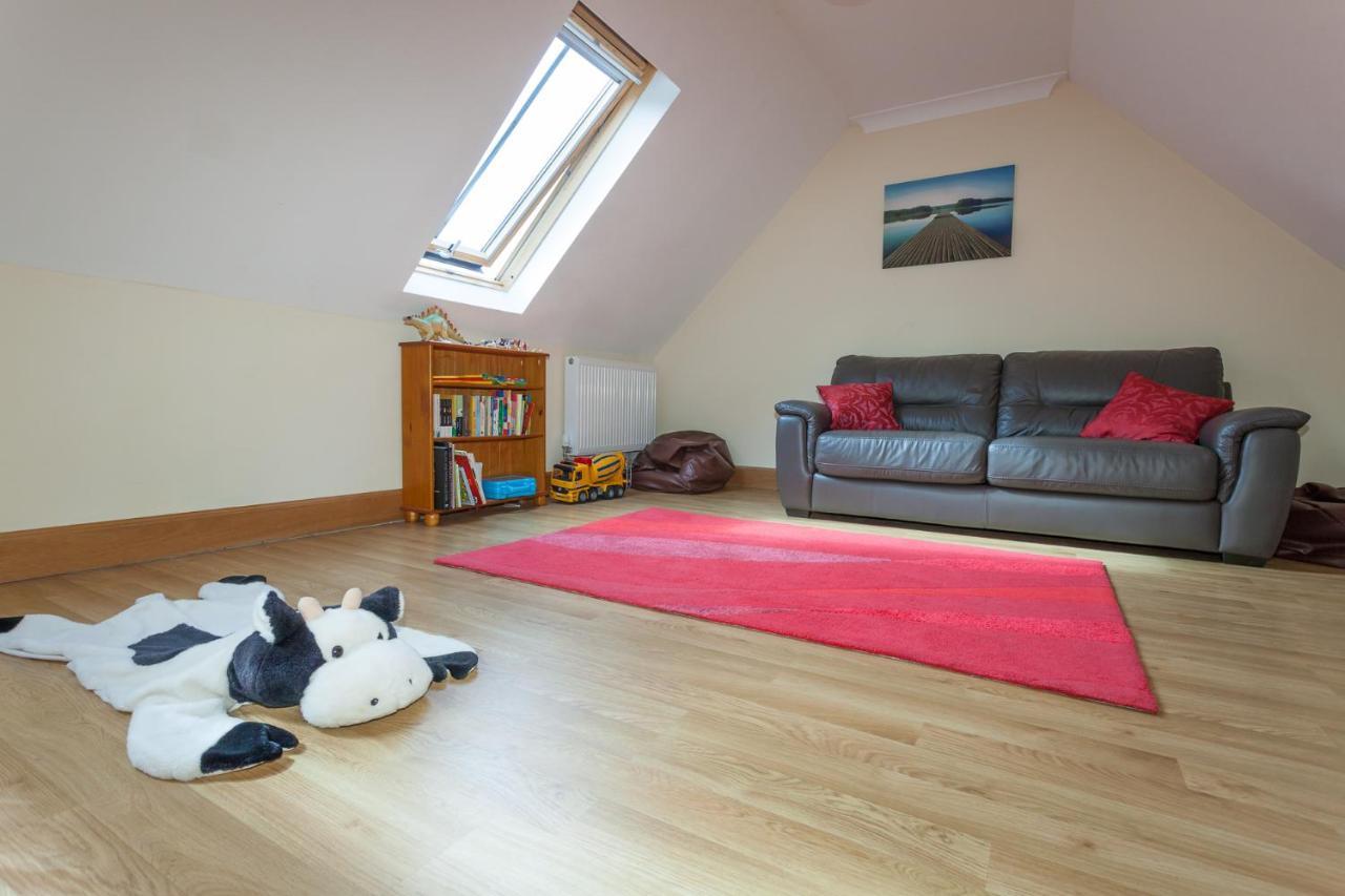 Honeysuckle Cottage At Williamscraig Holiday Cottages リンリスゴー エクステリア 写真