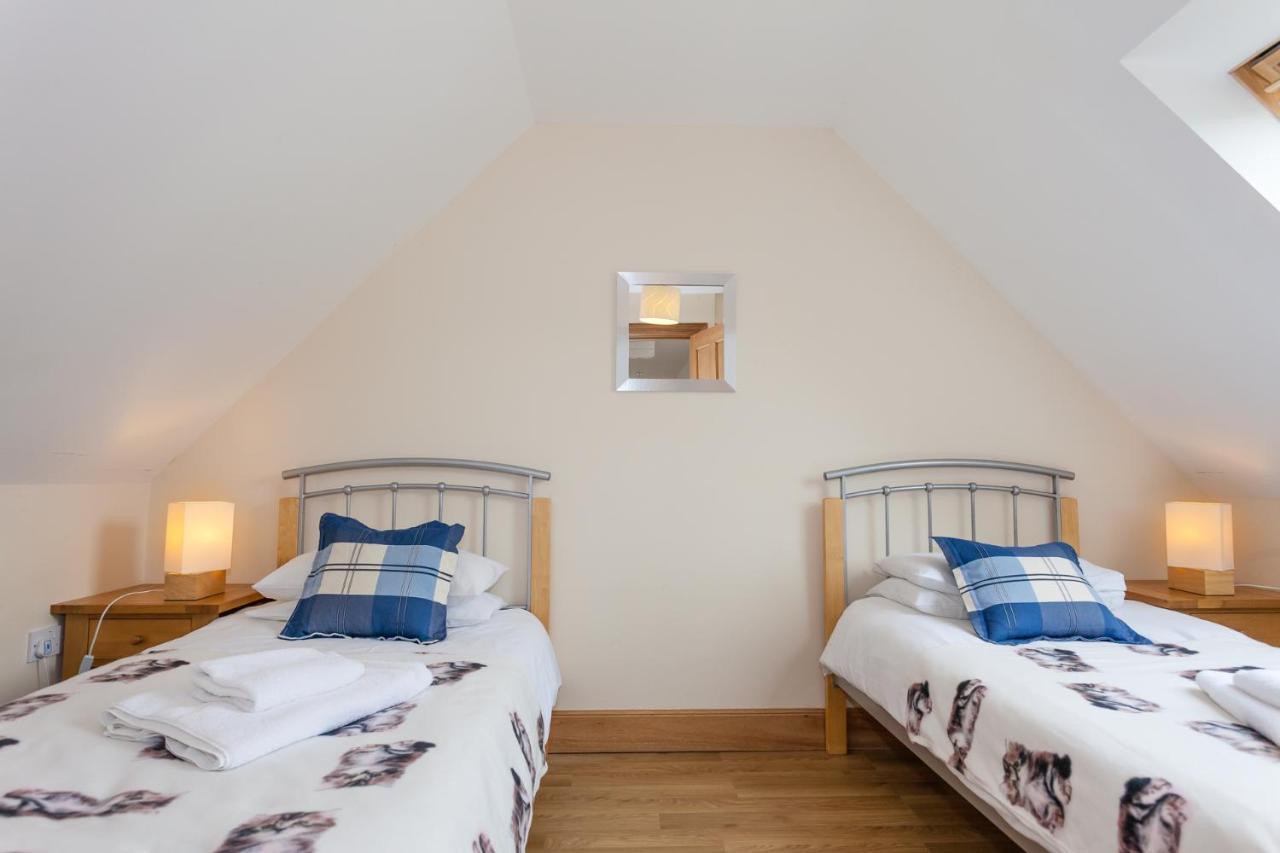 Honeysuckle Cottage At Williamscraig Holiday Cottages リンリスゴー エクステリア 写真