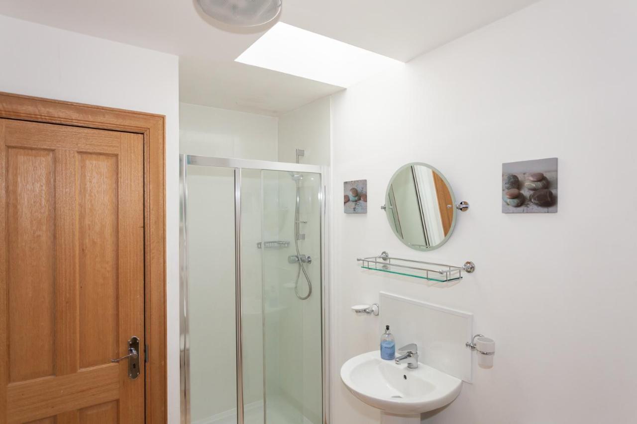 Honeysuckle Cottage At Williamscraig Holiday Cottages リンリスゴー エクステリア 写真